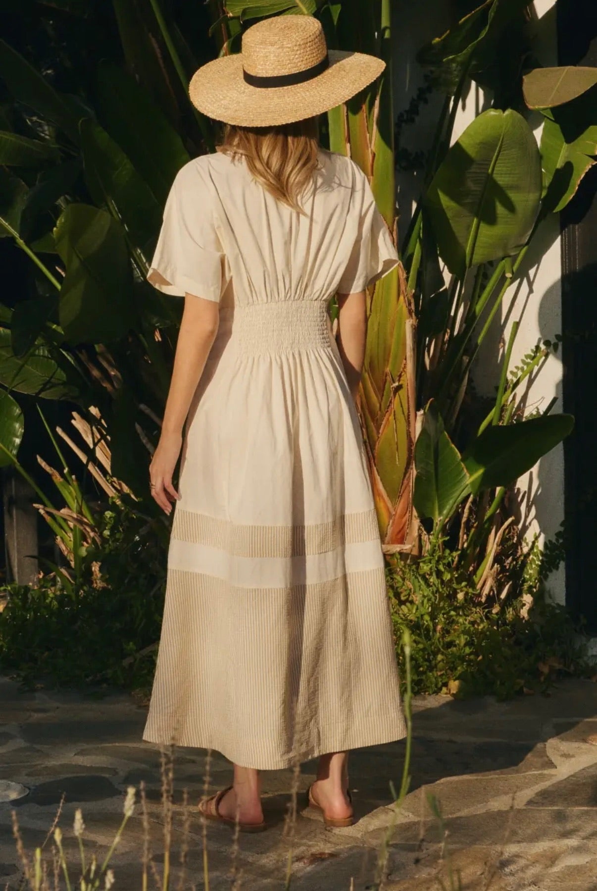 Ecru Short Sleeve Dress w/Searsucker detail
