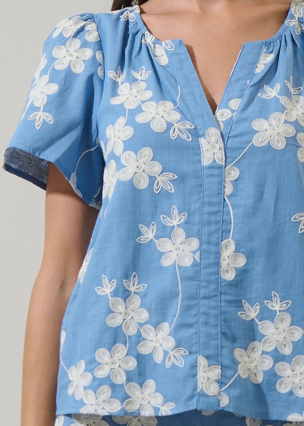 Embroidered Split Neck Top-blue