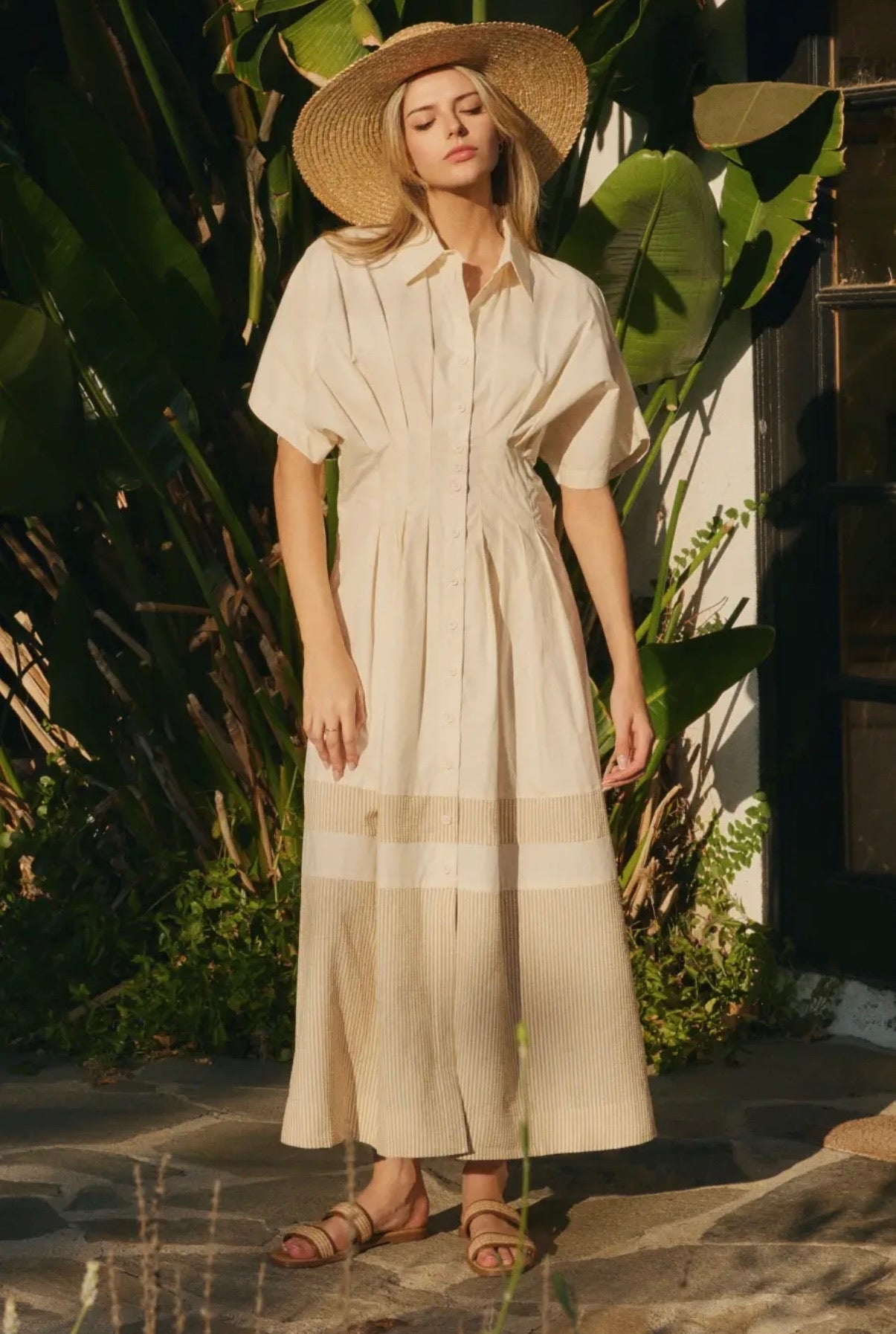 Ecru Short Sleeve Dress w/Searsucker detail