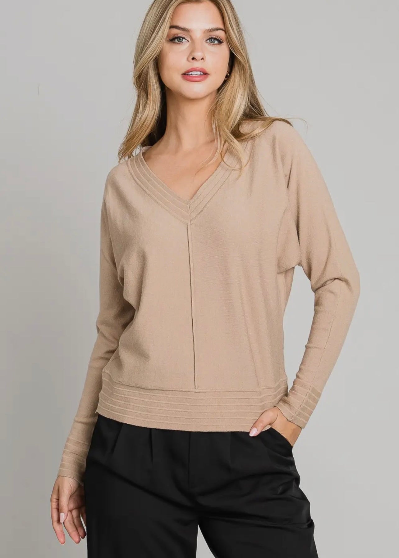 V-Neck Sweater - Camel