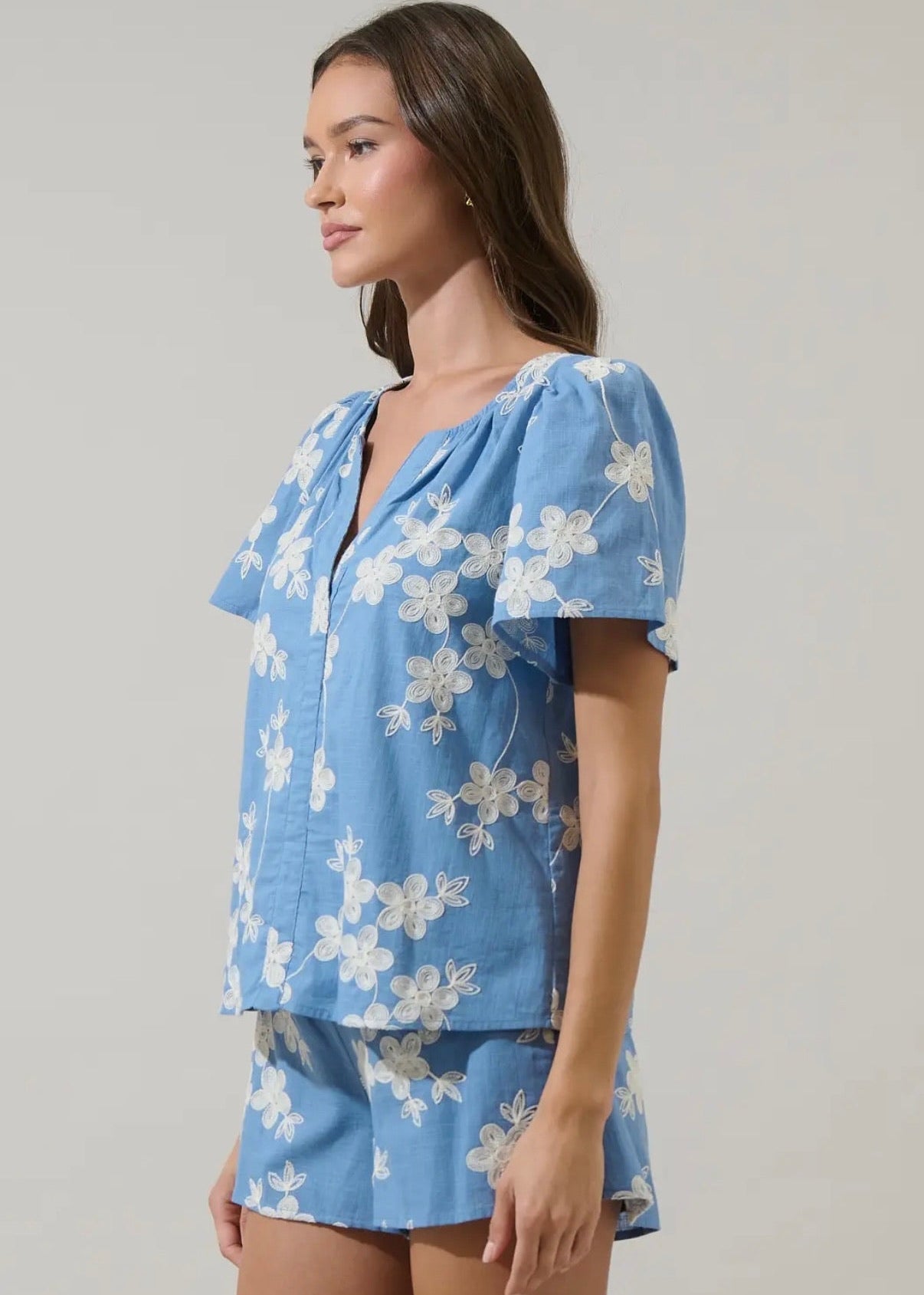 Embroidered Split Neck Top-blue