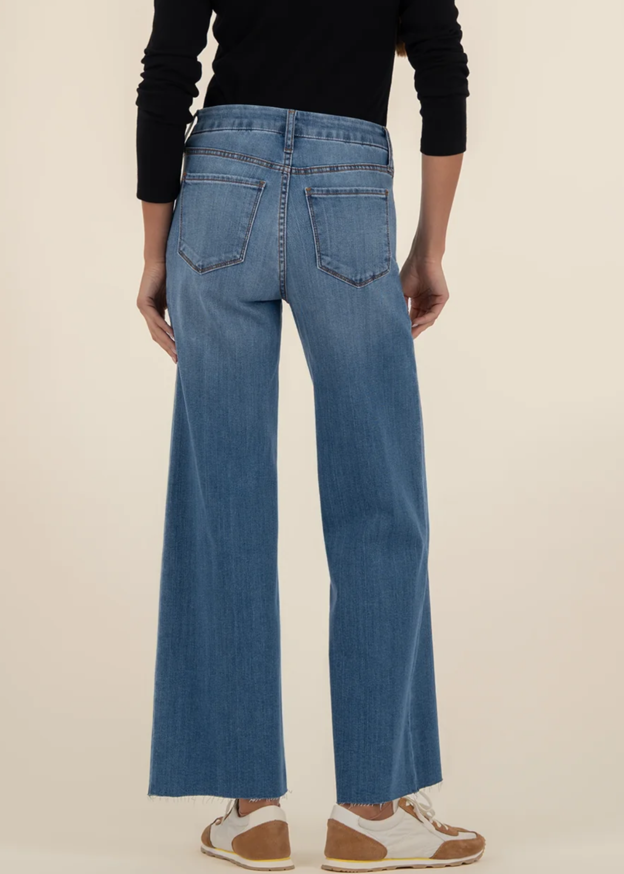 KUT Meg High Rise Wide Leg Raw Hem- Light Denim